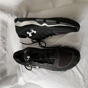 Under Armour Micro G Defend Sneakers